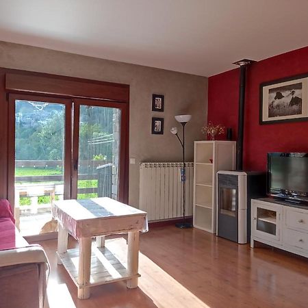 Vivienda Isabel Apartment Sesué Екстериор снимка