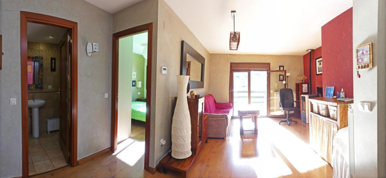 Vivienda Isabel Apartment Sesué Екстериор снимка