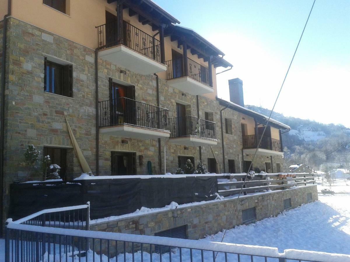 Vivienda Isabel Apartment Sesué Екстериор снимка